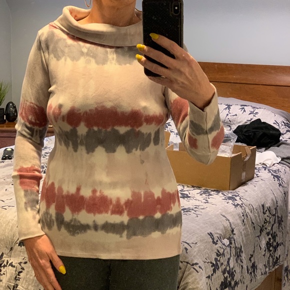 Go couture cowl neck top - Picture 5 of 5